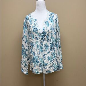 Lucky Brand Blue‎ and White Floral Blouse